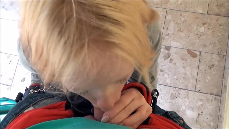 Master-Thomas: Slaaf krijgt een grote lading om door te slikken