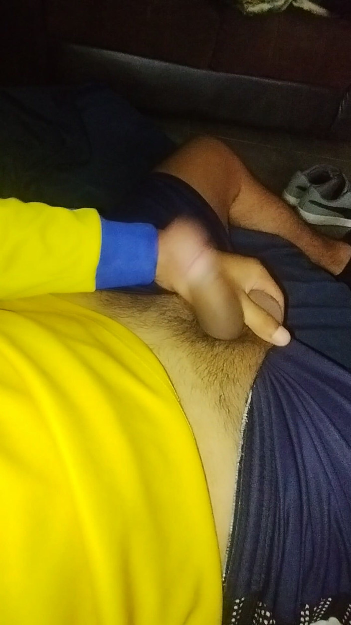 AlexAlejandro13: Мій член змушує тебе досягати оргазму багато разів