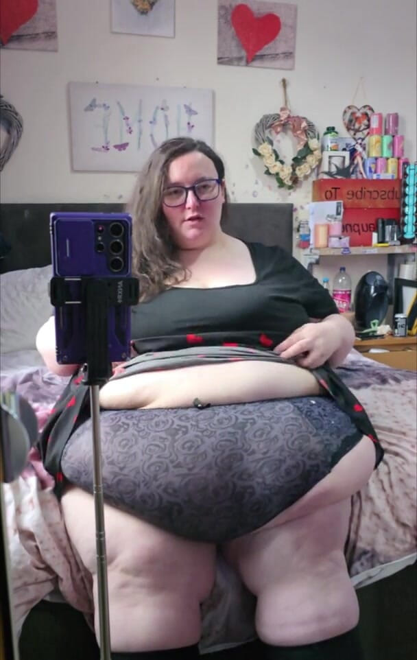 SSBBWLadyBrads: Cewek super semok lagi bugil di kamar mandi