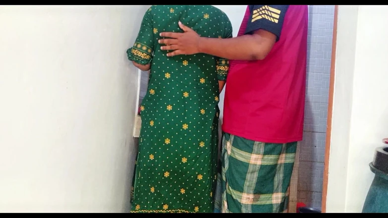 Riya_Moni077: I Fucked My Bhabi While She Was Cooking