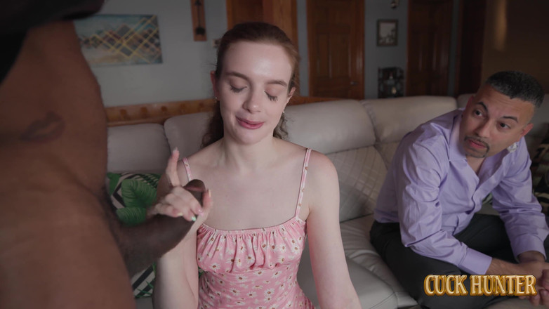 Cuck Hunter: Marina'nın ırklararası karşılaşması bir kocasının fantezisi
