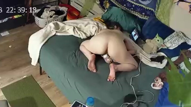 Wookie Princess: Cam in Step-moms Room