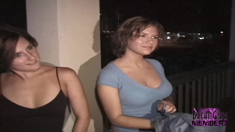 Dream Girls: Girls fucking on spring break