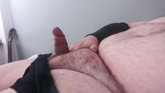 Big Pisser: Superchub kenar ve yağlayan şişmiş şişman sünnetsiz yarak.