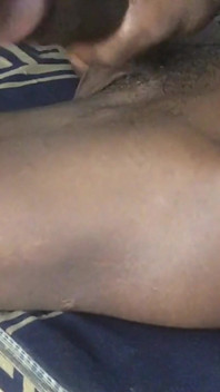 Wanking mojego ogromnego BBC aż spust ciężko na moich kolanach uwielbiasz oglądać BBC spust ciężko