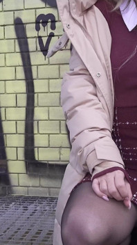 Cercetașă germană - fata zveltă de la birou Adriana Sweetblonde agățată pentru futai la audiție în Berlin