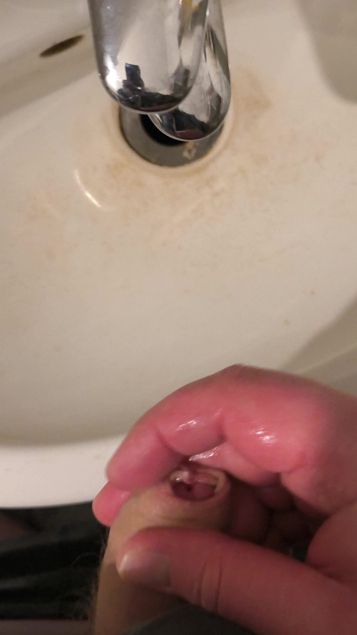 Uglydick: 창고에 있는 못생긴 윅스