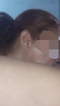 Şimdiye kadarki en harika oral seks, penisi ağzından çıkarmıyor, sadece yumuşayıp tüm boşalma yükünü bıraktığında