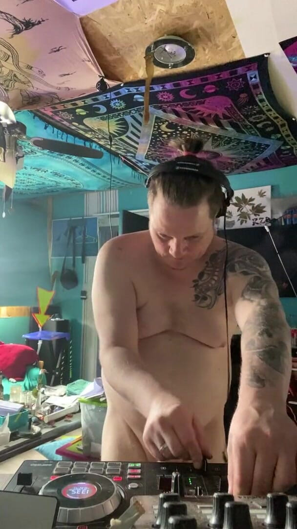 Sexy Amateur Studio: Діджей набори та смужки без цензури