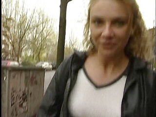 Lucky Cooch: Sexy dívka rozhovor na ulici