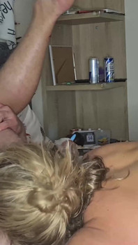 Amateur sexy milf in zeer kinky eigengemaakte neukpartij