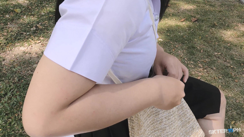 18_honey: Asiatischer thai callege blowjob im auto