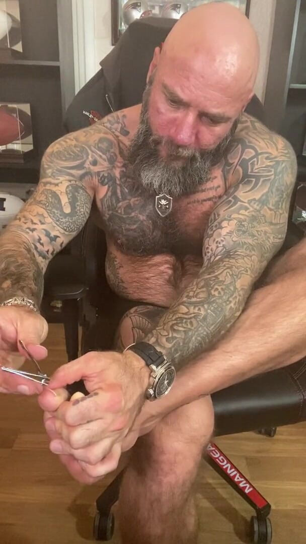 MasculineJason - Jason Collins: Finger and toenail fetish!