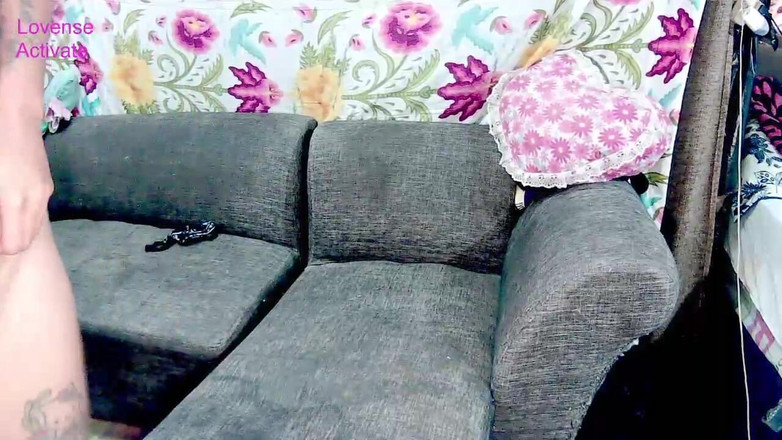 Britanly-Brow: Šukal jsem nevlastní sestru svého přítele, zatímco byl ve vedlejší...