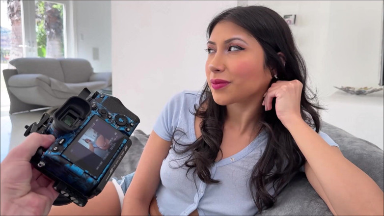 Alex Adams: Caught My Latina Step Sis Taking Nudes - Penelope Woods - Anal...