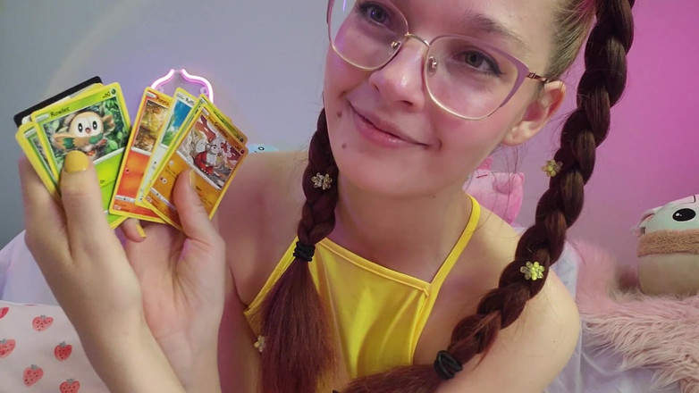 petitesubkitten: E-girl tieten en pokmon trekken