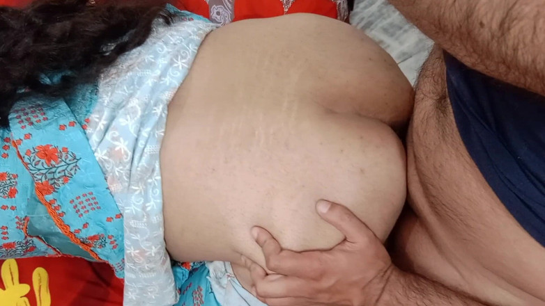 QueenbeautyQB: Indian Stepbrother Finally Succeeds in Seducing His Stepsister