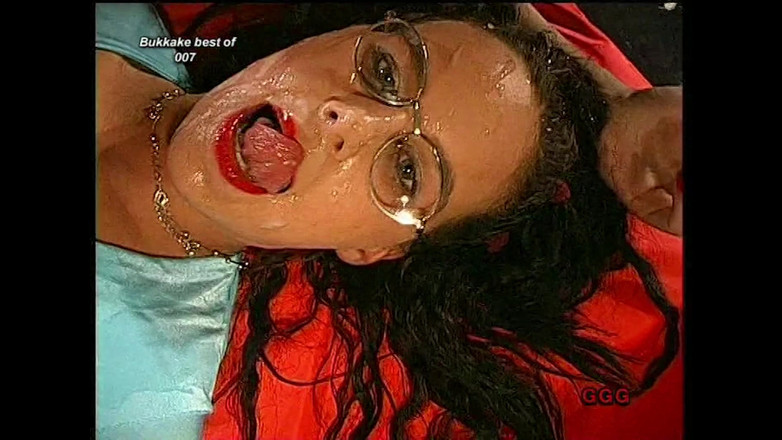 German Hardcore Gangbang GGG: Ggg - milky mayhem di wajahnya