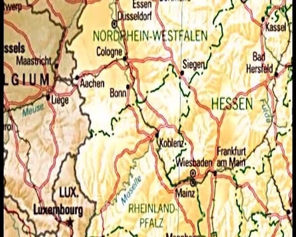 Deutschland Porno X: Des femmes au foyer excitées, sexe mature torride et éjaculation dans...