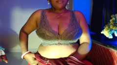 HotGirl21: Sexy Solo Hot Prsa Bradavky Pinch.