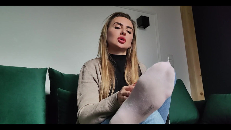Goddess Lena: Lamer mis zapatos