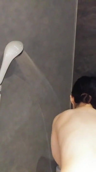 Saku-chan 2 Edition in doccia