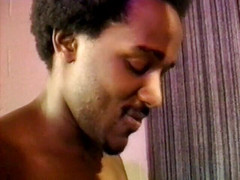 Hot Sex Party: 흑인 창남 두 명과 하드코어 쓰리섬을 즐기는 흑인 밀프