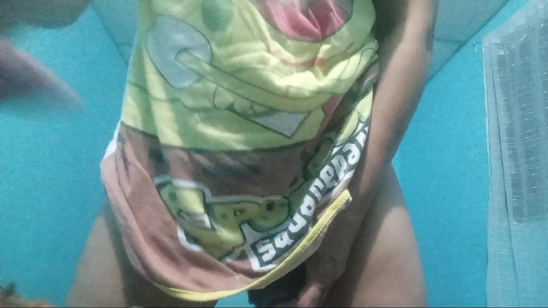 Lobicam: Tvrdě masturbuji kartáčem na vlasy, dělám to tvrdě