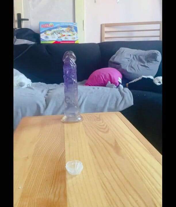 Sweethole: Yummy dildo ass ride