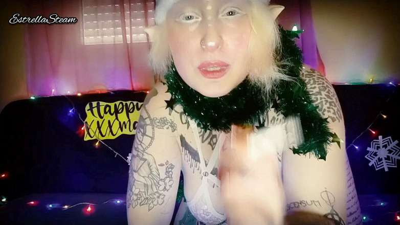 Estrella Steam: 널 쳐다보며 담배를 피우는 엘프