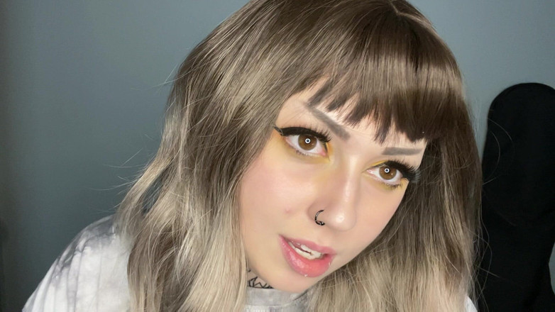 Miss Valentina: Vuoi incontrarti e farti sbattere