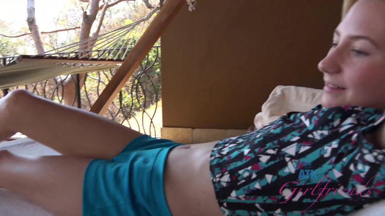 ATK Fans (Girlfriends): Virtueller urlaub in Costa Rica mit Odette Delacroix teil 4
