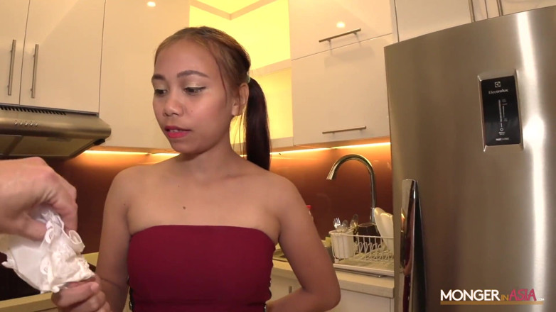 Monger In Asia: Sexy Asian bangmaid leaves interview with a creampie