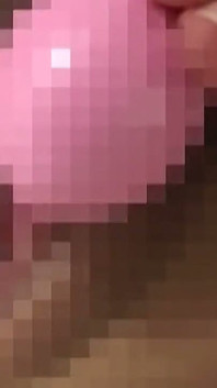 Istri nakal asia yang nggak pernah puas lagi muasin kedua lubangnya pakai dildo
