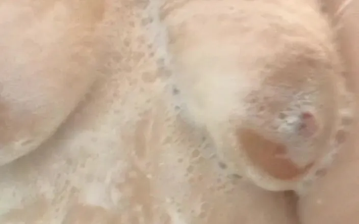 Funhousewife69: Cum play with me in the shower! I need a...
