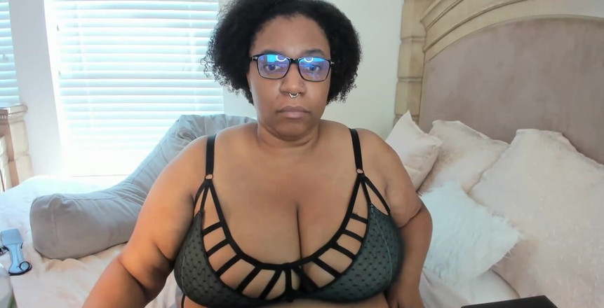 Josie4yourpleasure: Stream is gestart 08-05-2023 04:28 pm