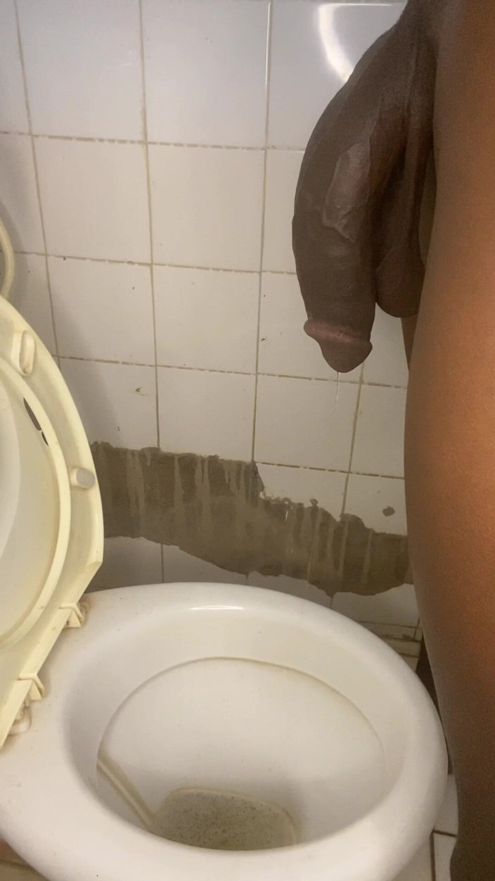 Mandigo in waps II: Waking Giant Monster Cock Taking a Morning Piss