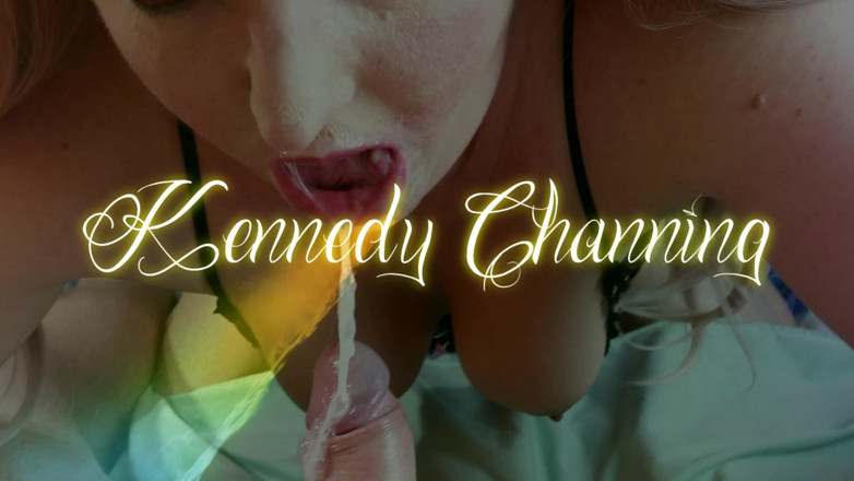 Kennedy Channing: Zpocená velká prsa MILF stříkání do pusy XXX