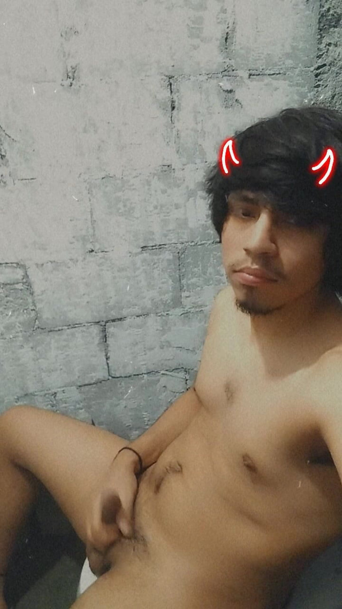 AlexAlejandro13: 厕所里的精彩时刻