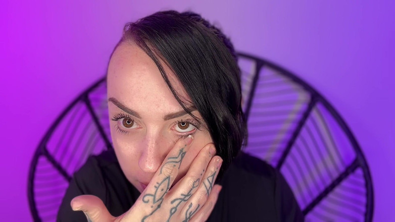 Miss Valentina: Фетиш перед сном