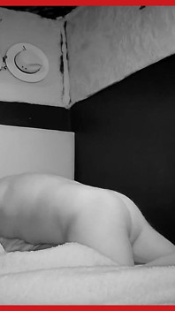 Puchis - MILF Mia real caseiro mostrando e chupando