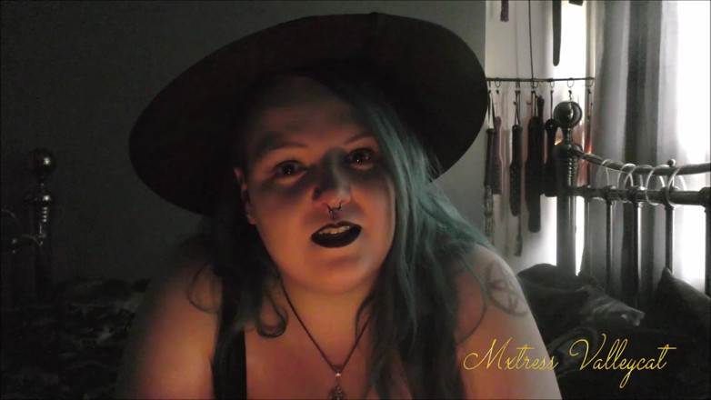 Mxtress Valleycat: Yule be femme too
