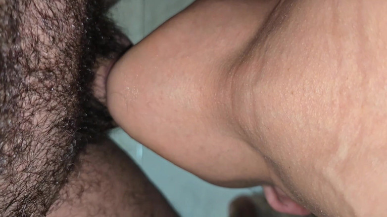 Pietro Montoya: Close-up of Throat Bulge Until Cumming Inside