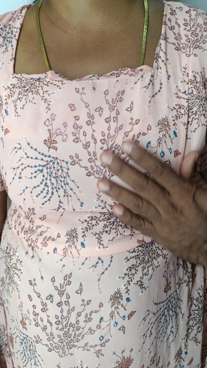 Laxi ammu: Personnel de bureau