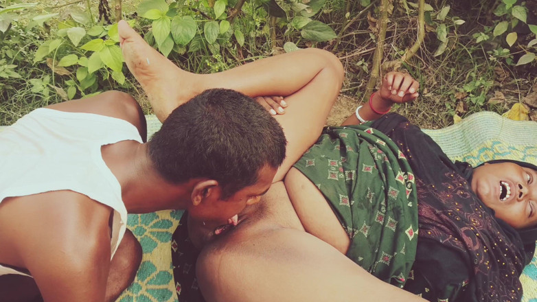 Sexyrani327: Desi Neighbor Bhabhi Outdoor Fucking Big Ass