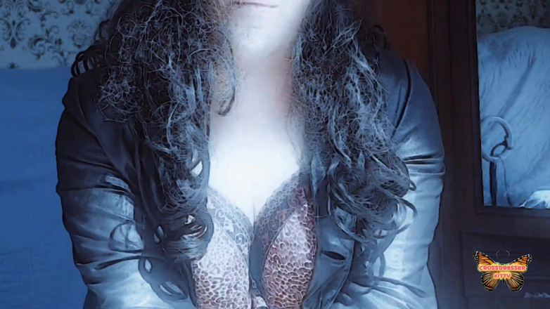 Kitty_Cross: Fată drăguță travestită Kitty Model amator Femboy Sex de acasă...