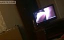 Many Fuck Friends: Un mari filme sa jeune femme salope avec un étalon