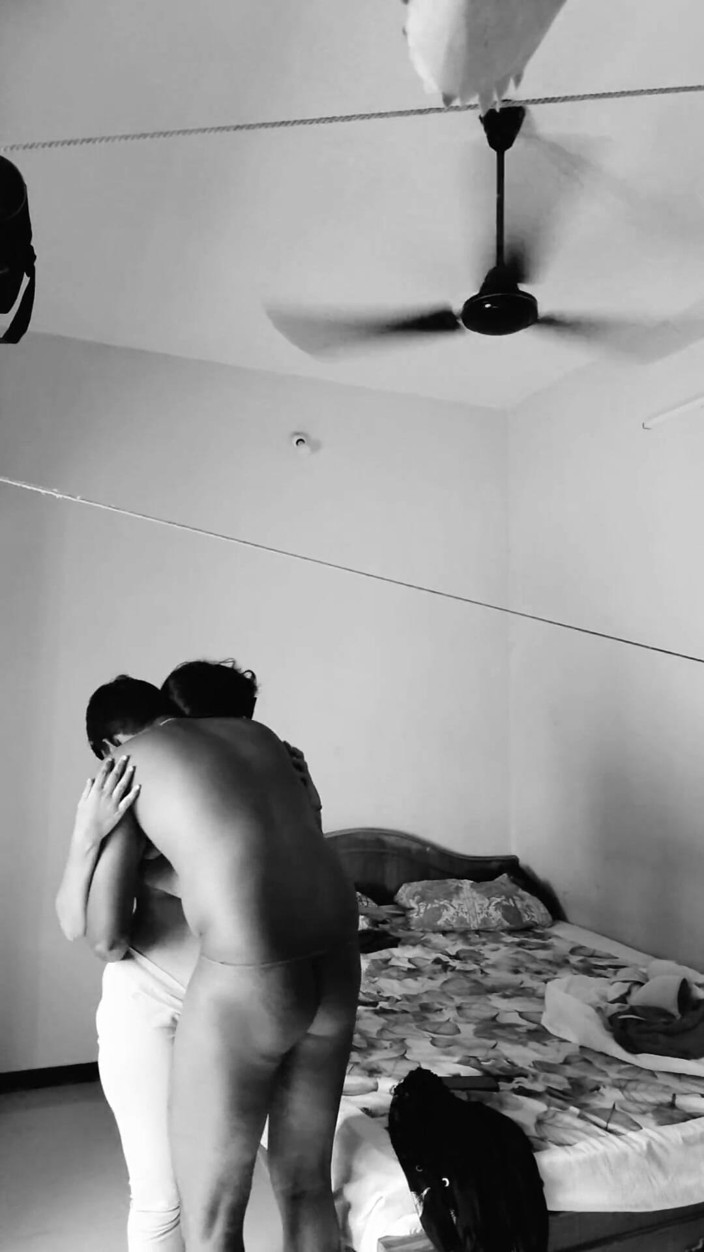 Sweet Couples: 自家製のホットなカップルが白黒とセックスする