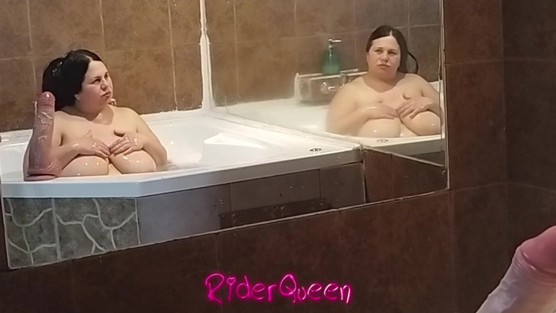 Riderqueen: Riderqueen doar pentru tine, videoclip pentru fani.