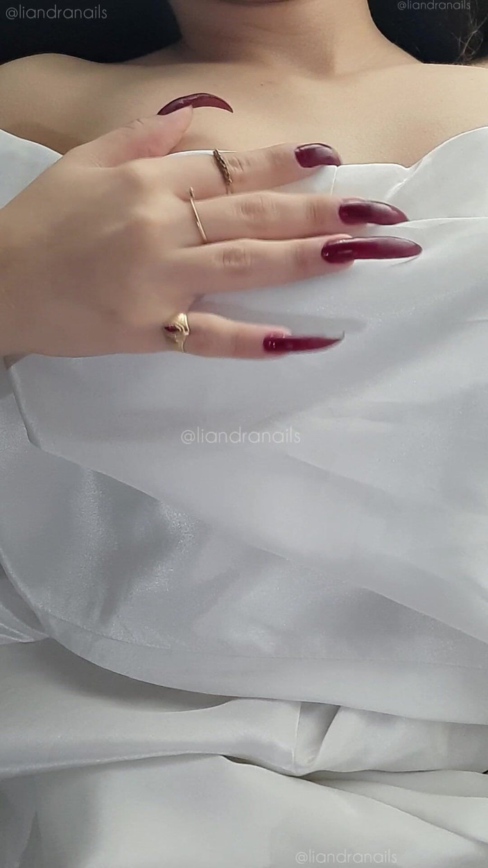 Goddess Li: ビッグネイルズ